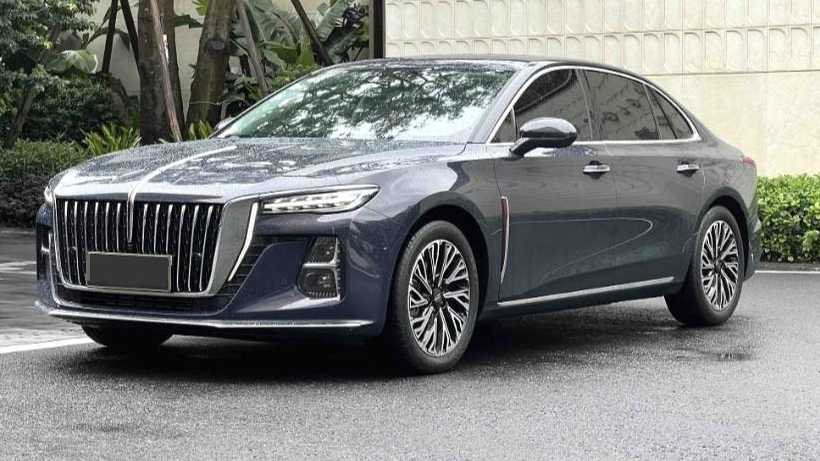 Hong Qi H5 2023 2.0T Automatic Intelligent Connection Flag Leading Edition