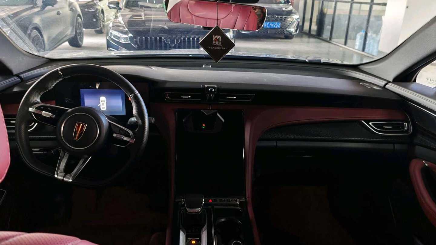 Hong Qi H5 2025 1.5T DCT Dark Shadow Edition