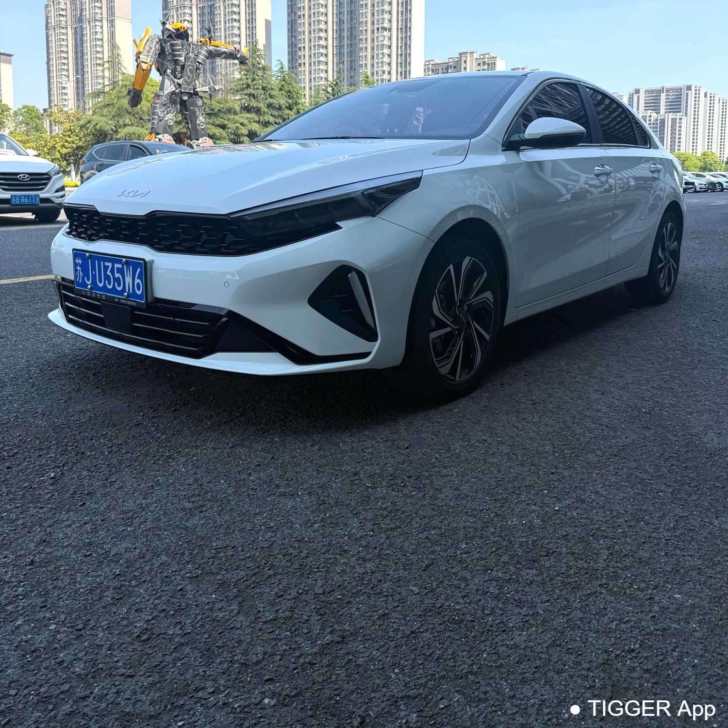 KIA K3 2023 1.5L CVT Premium Edition Подержанный автомобиль