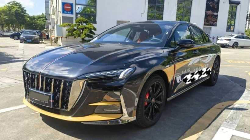 Hong Qi H6 2024 2.0T Zhishang Edition