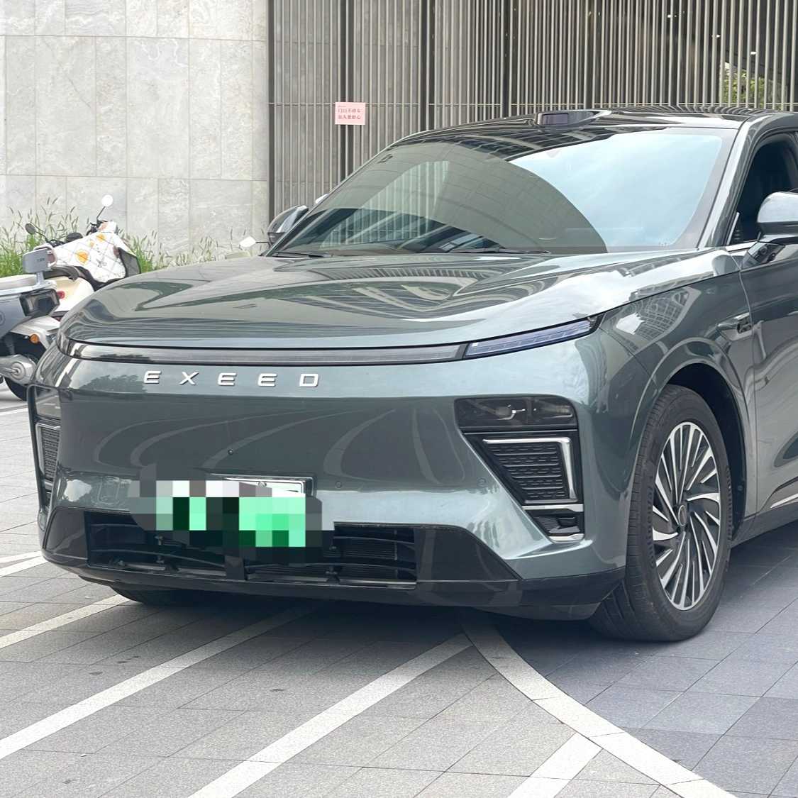 EXEED STERRA ET‌ 2025 Extended Range 240 Ultra 4WD Подержанный автомобиль