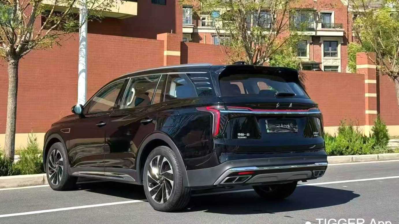 Hong Qi HS7 2024 2.0T PHEV four-wheel drive Qichang Edition 6-seater