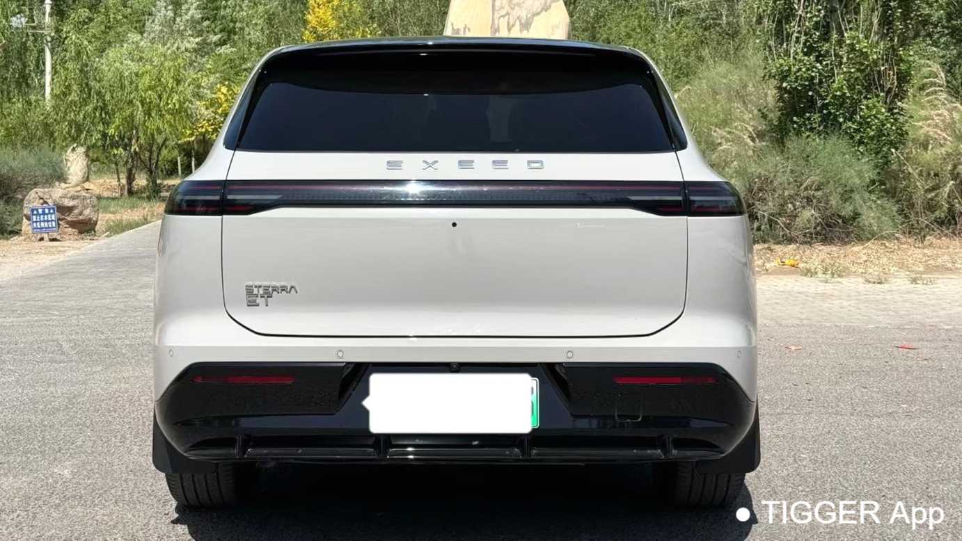 EXEED STERRA ET‌ 2025 Extended range 240 Pro four-wheel drive high-speed assisted driv