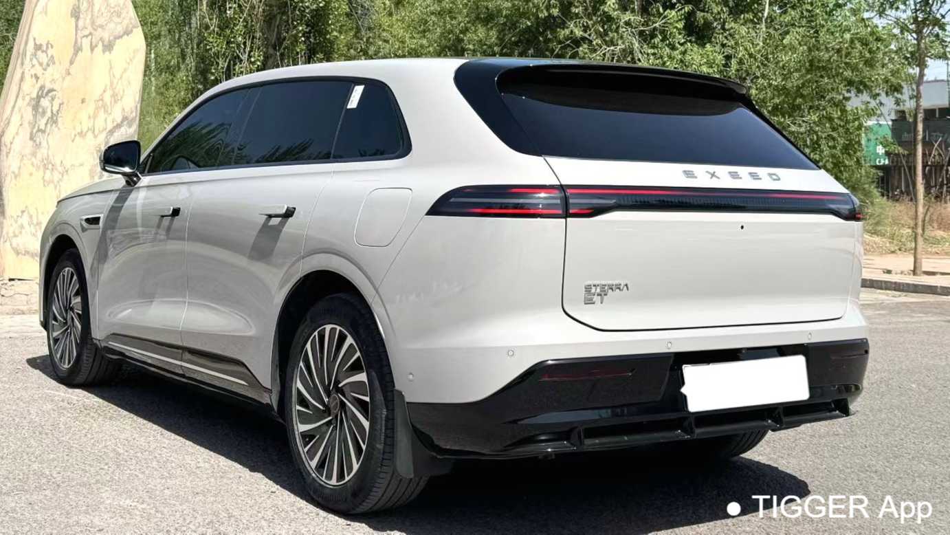 EXEED STERRA ET‌ 2025 Extended range 240 Pro four-wheel drive high-speed assisted driv