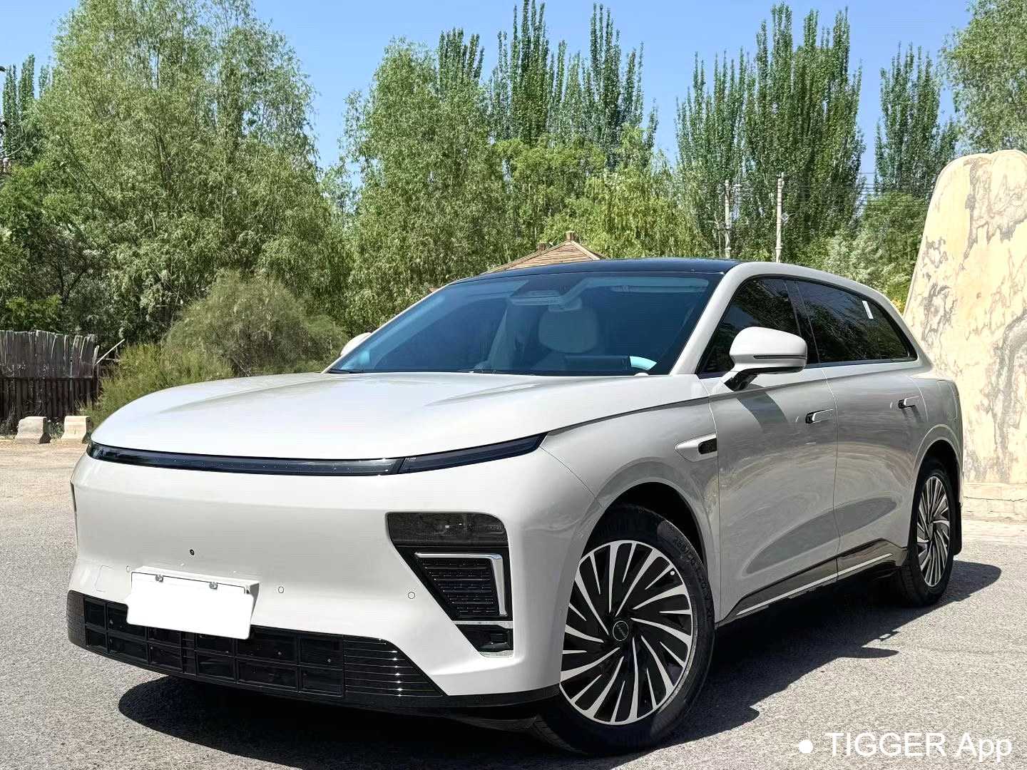Подержанный EXEED STERRA ET‌ 2025 Extended range 240 Pro four-wheel drive high-speed assisted driv