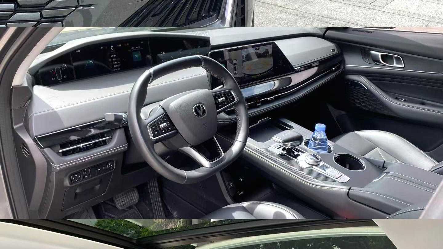 Changan UNI-K 2024 2.0T two wheel drive Yueshang model