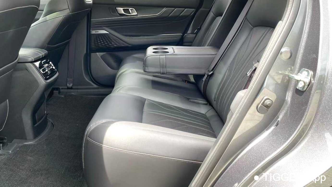 Changan UNI-K 2024 2.0T two wheel drive Yueshang model