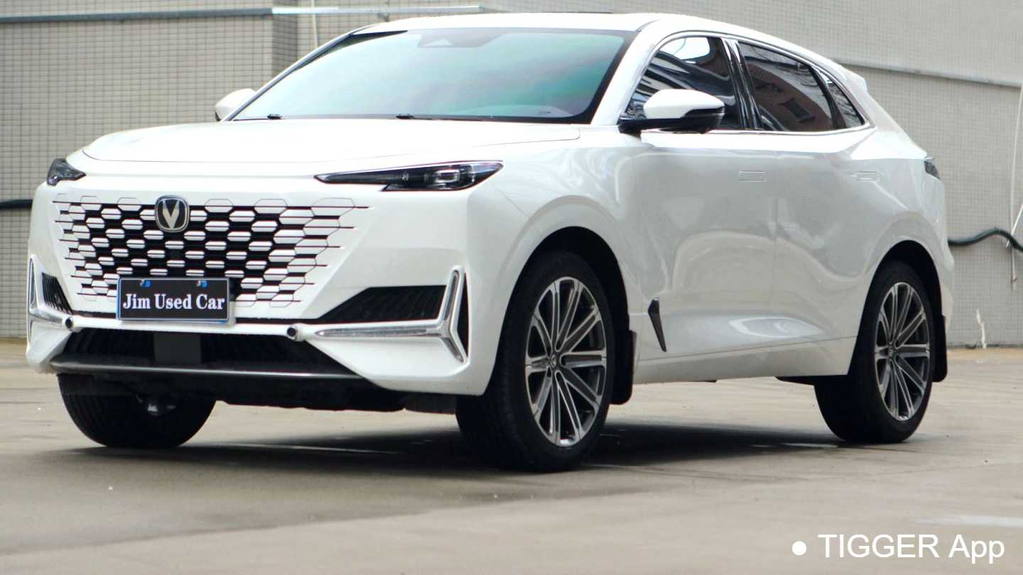 Changan UNI-K 2024 2.0T two wheel drive travel upgrade version