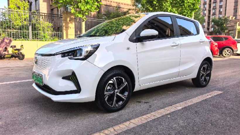 Changan Benben  E-Star 2023 Qingxin Edition Colorful Lithium Iron Phosphate