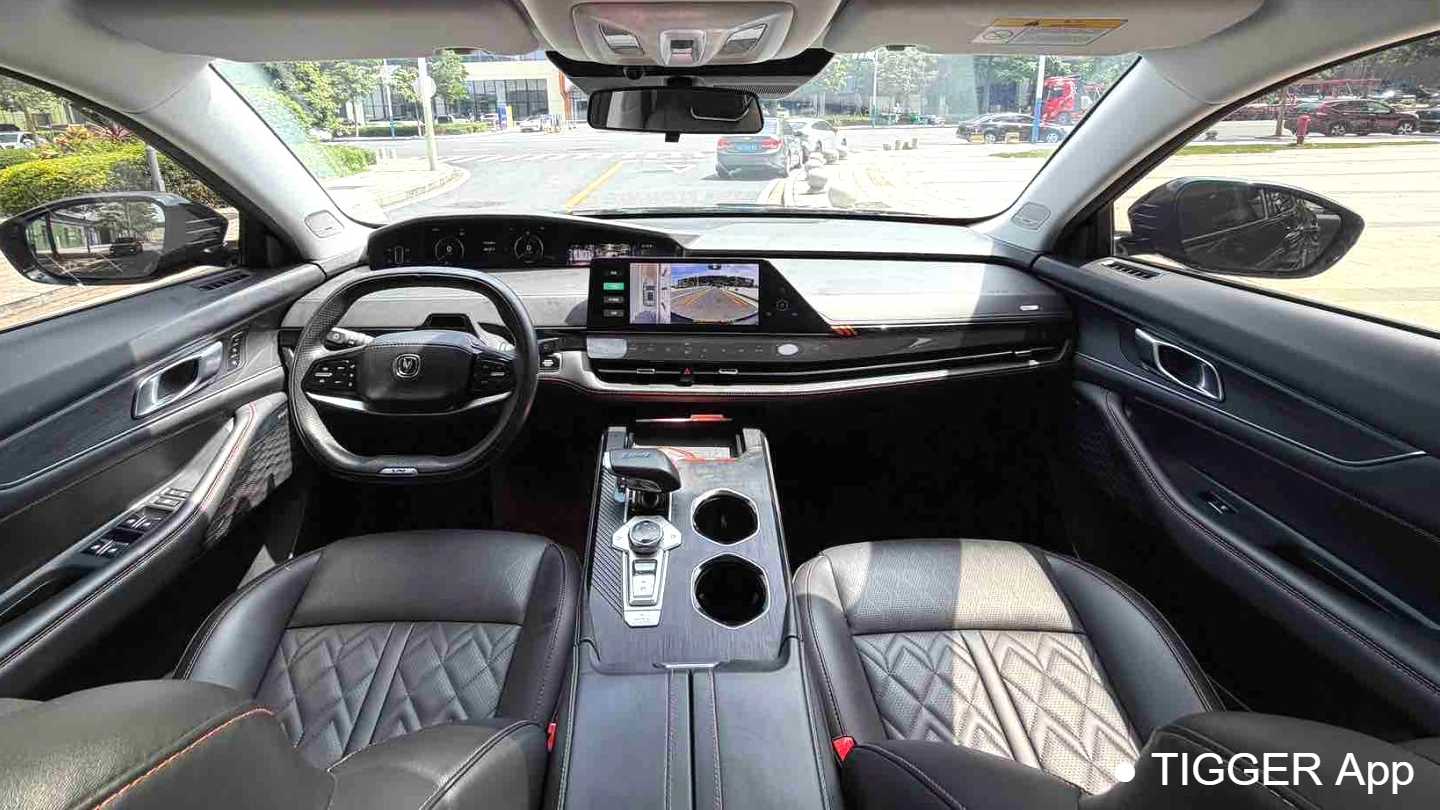 Changan UNI-K iDD‌ 2022 Smart iDD 130km 1.5T Prestige Edition