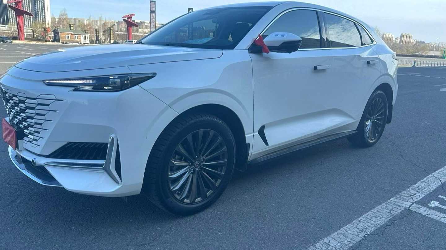 Changan UNI-K iDD‌ 2022 Intelligent iDD 130km 1.5T Excellence Model