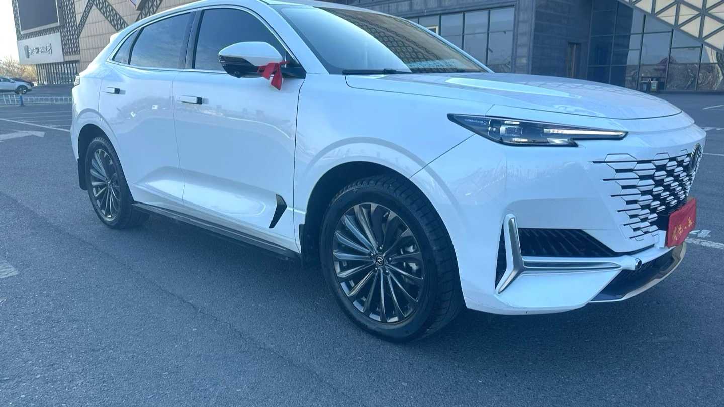 Changan UNI-K iDD‌ 2022 Intelligent iDD 130km 1.5T Excellence Model