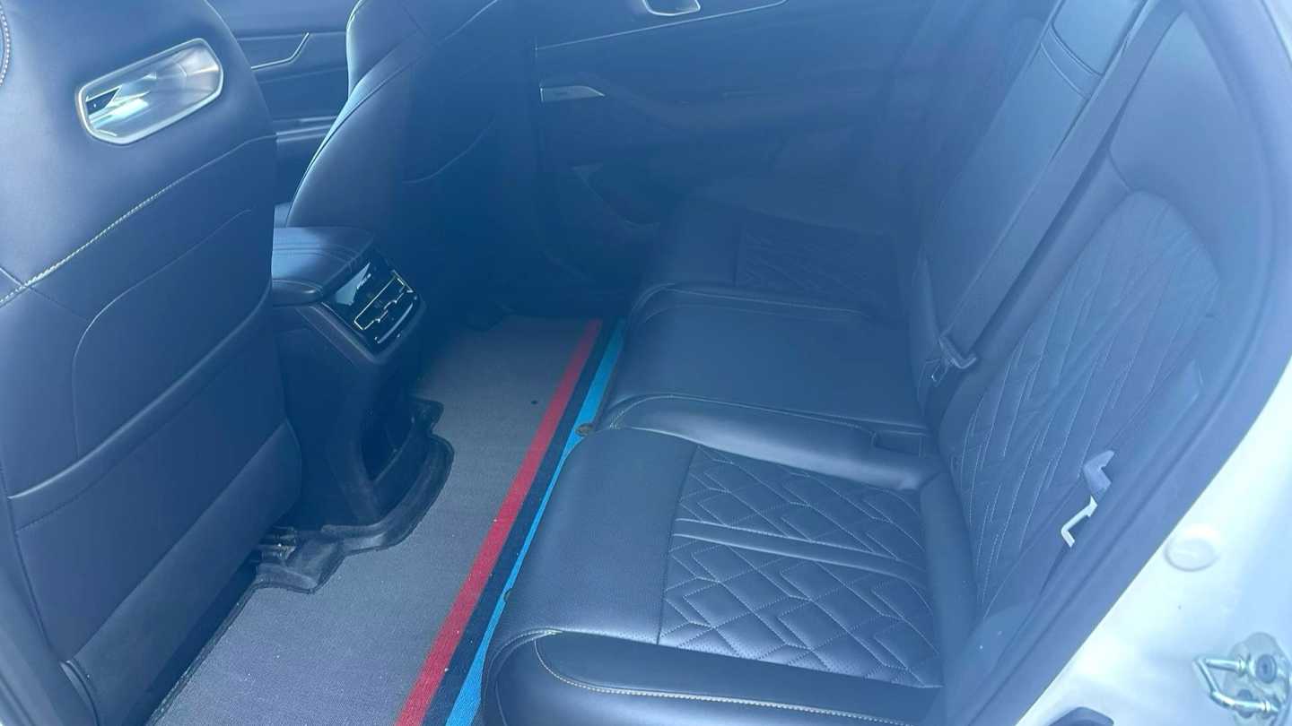 Changan UNI-K iDD‌ 2022 Intelligent iDD 130km 1.5T Excellence Model