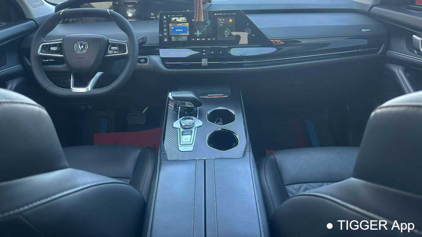 Changan UNI-K iDD‌ 2022 Intelligent iDD 130km 1.5T Excellence Model