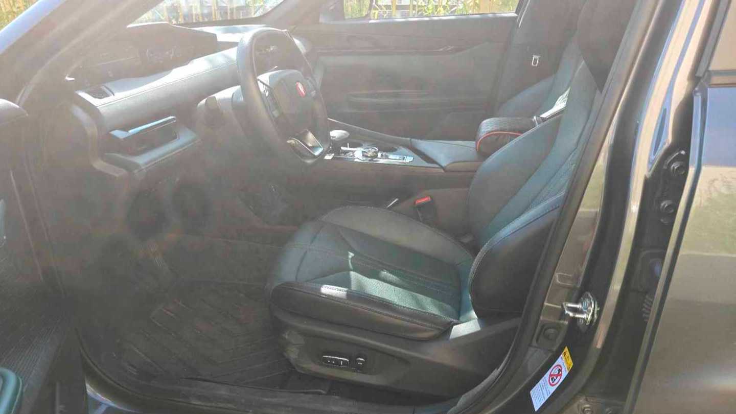 Changan UNI-V iDD‌ 2024 Blue Whale Intelligent Electric iDD 136km Smart Cool Type