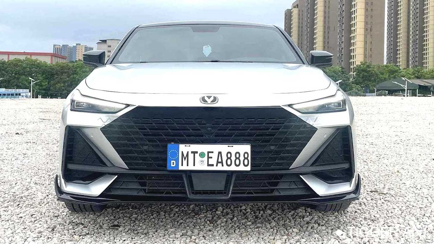 Changan UNI-V 2022 1.5T Excellence Model