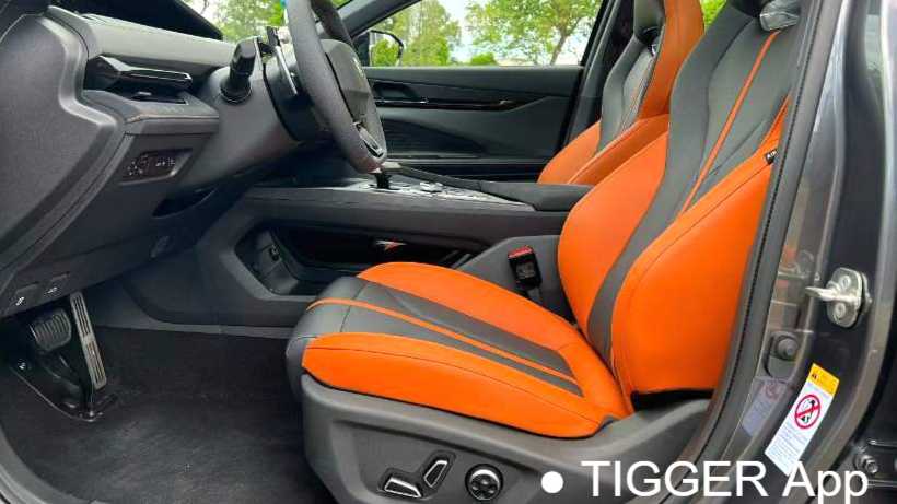 Changan UNI-V 2025 1.5T 500Bar High Energy Sports Edition