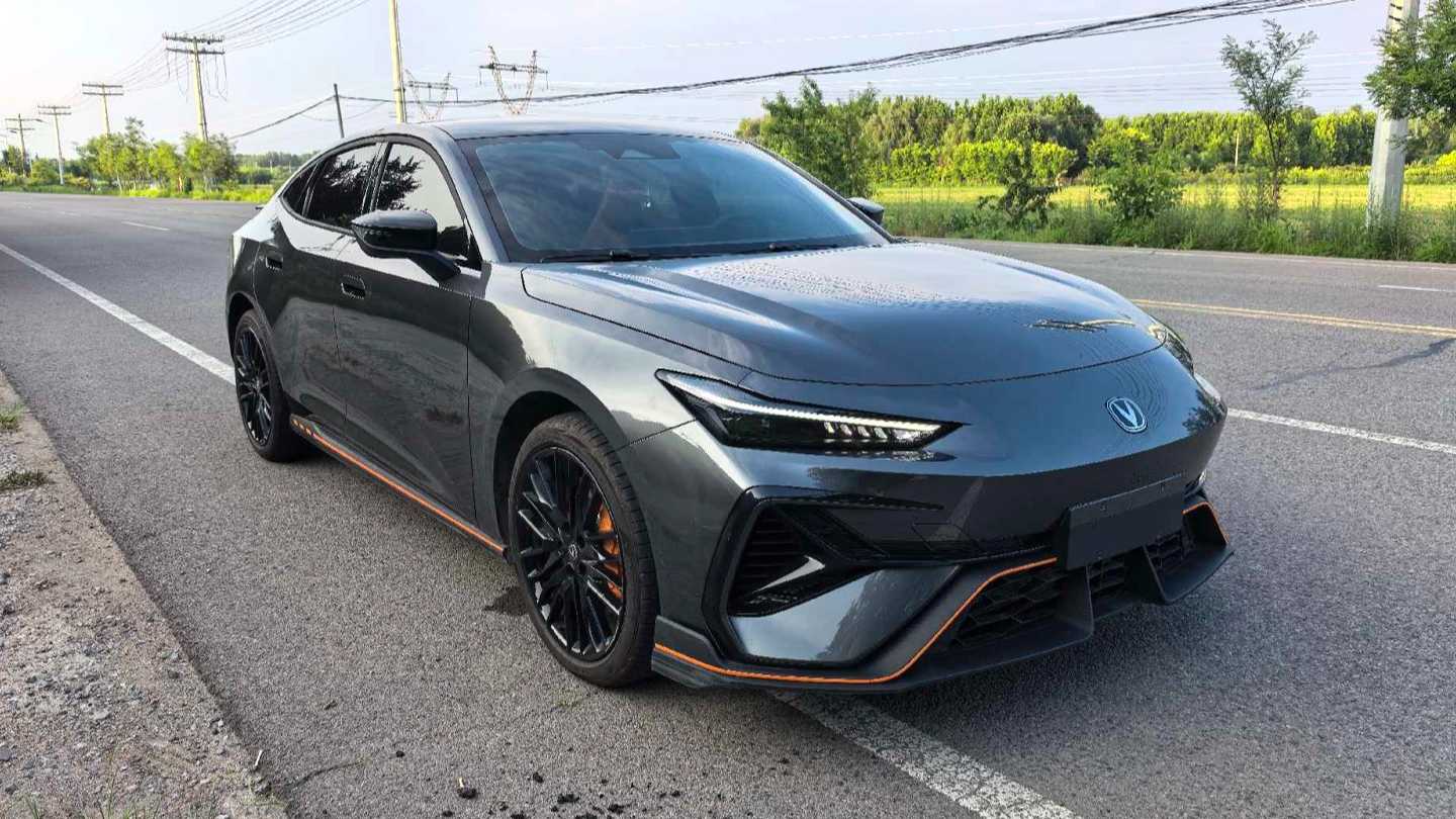 Changan UNI-V 2025 Third generation 2.0T engine type