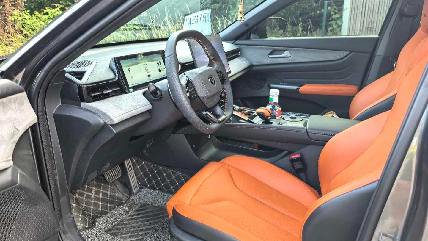Changan UNI-V 2025 Third generation 2.0T engine type