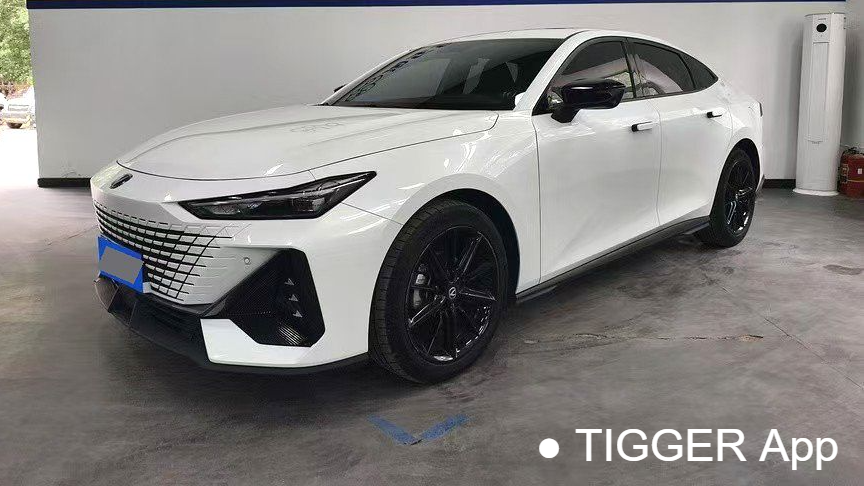 Changan UNI-V 2023 1.5T Premium Edition