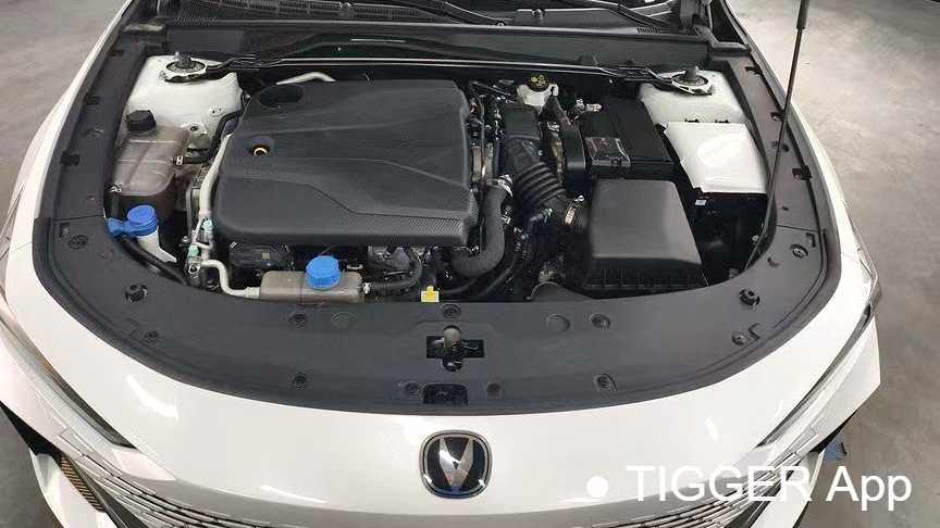 Changan UNI-V 2023 1.5T Premium Edition