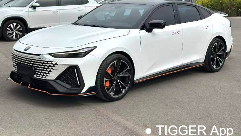 Changan UNI-V 2023 2.0T Leading Speed Edition