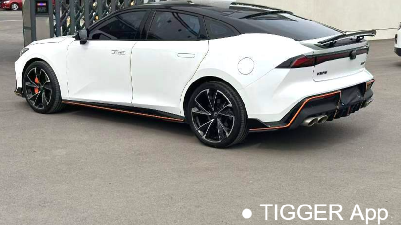 Changan UNI-V 2023 2.0T Leading Speed Edition