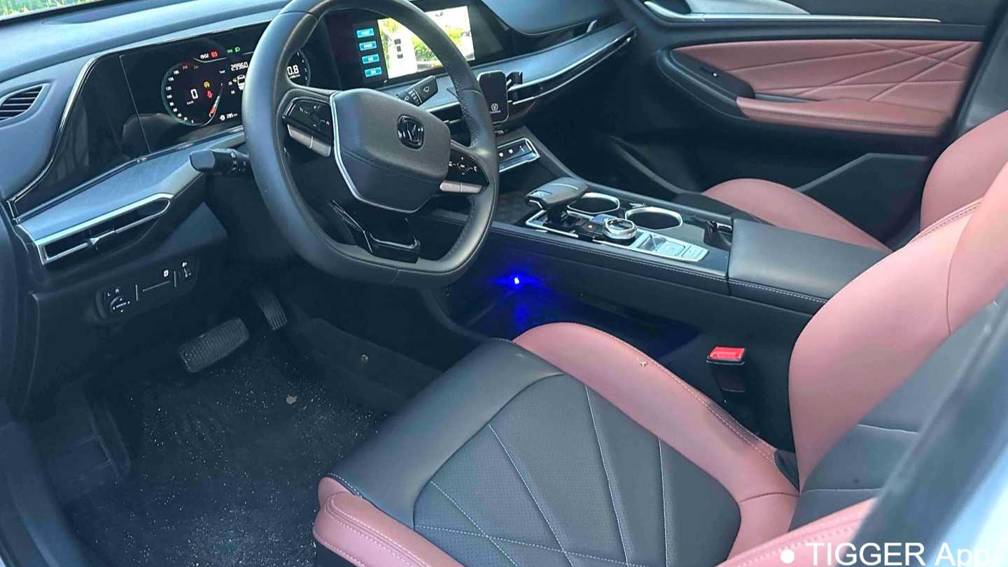 Changan EADO 2022 PLUS Blue Whale NE 1.4T GDI DCT Prestige