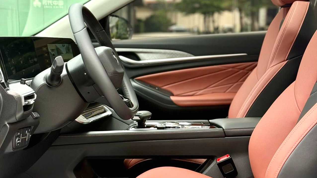 Changan EADO 2024 PLUS Blue Whale NE 1.4T GDI DCT High Energy Edition