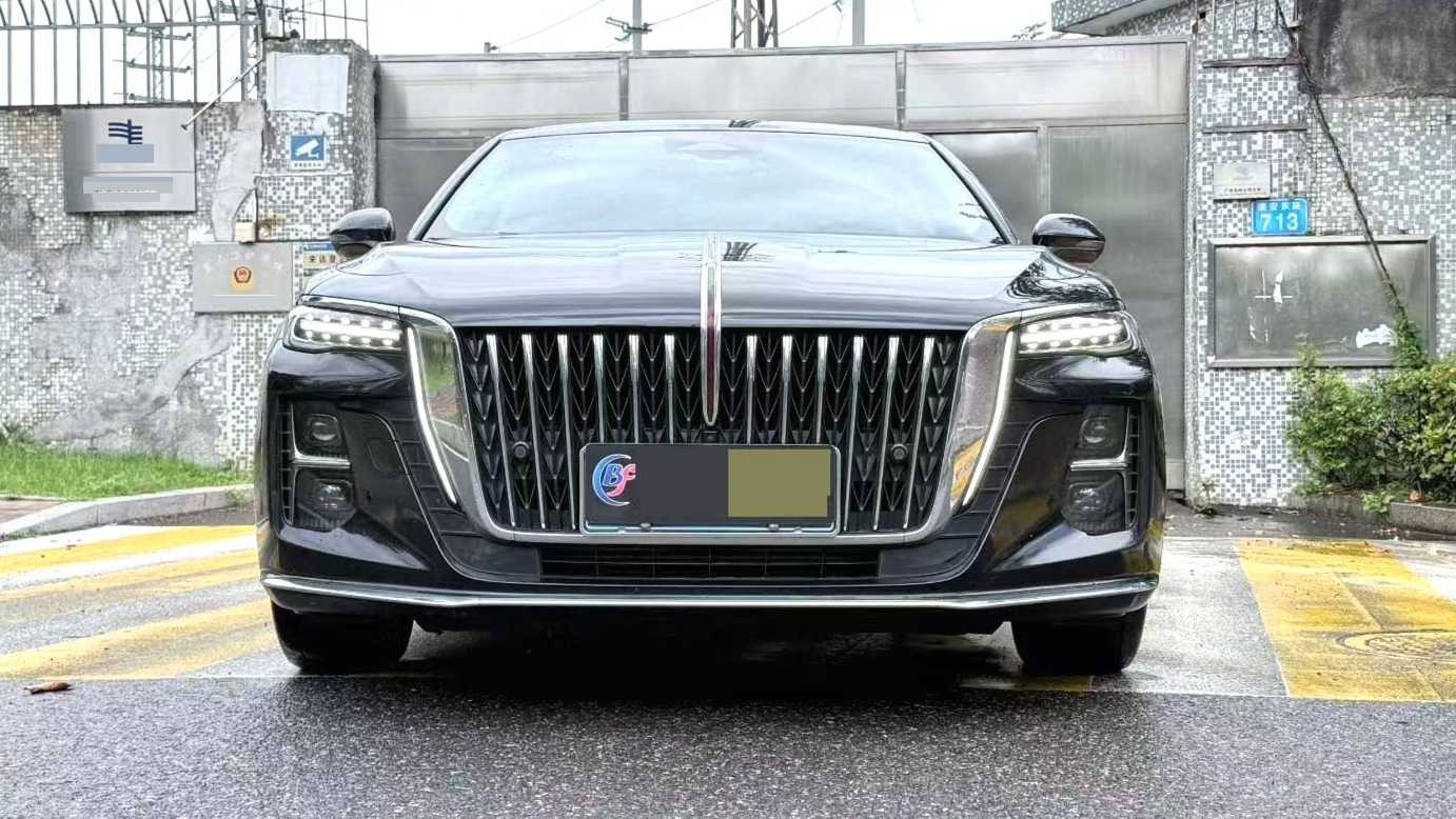 Hong Qi H5 2024 2.0T automatic intelligent connection flag smooth version