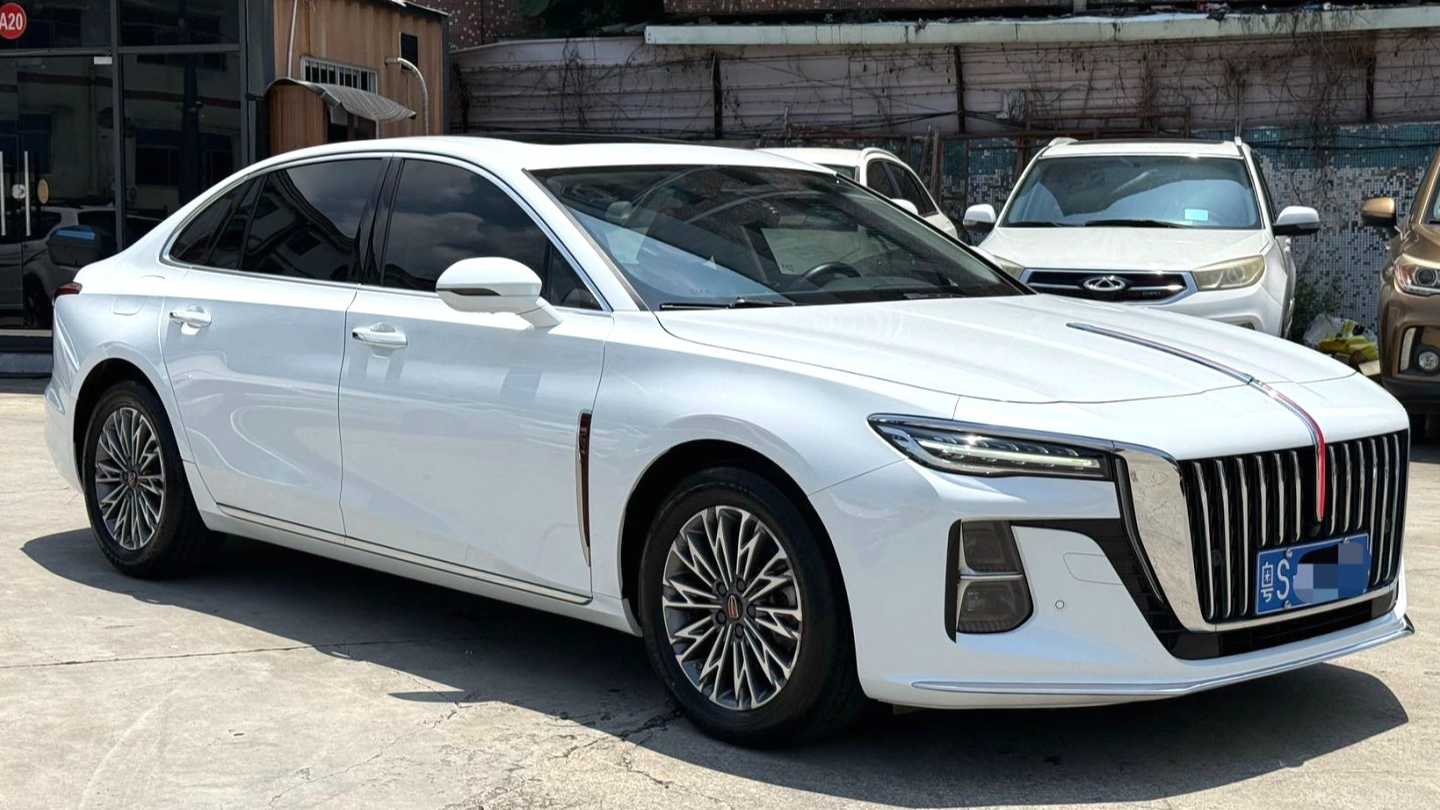 Hong Qi H5 2023 2.0T Automatic Intelligent Connection Flag Enjoyment Edition