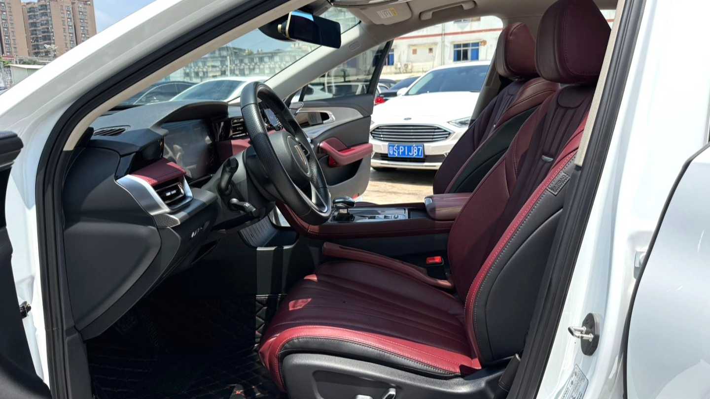 Hong Qi H5 2023 2.0T Automatic Intelligent Connection Flag Enjoyment Edition
