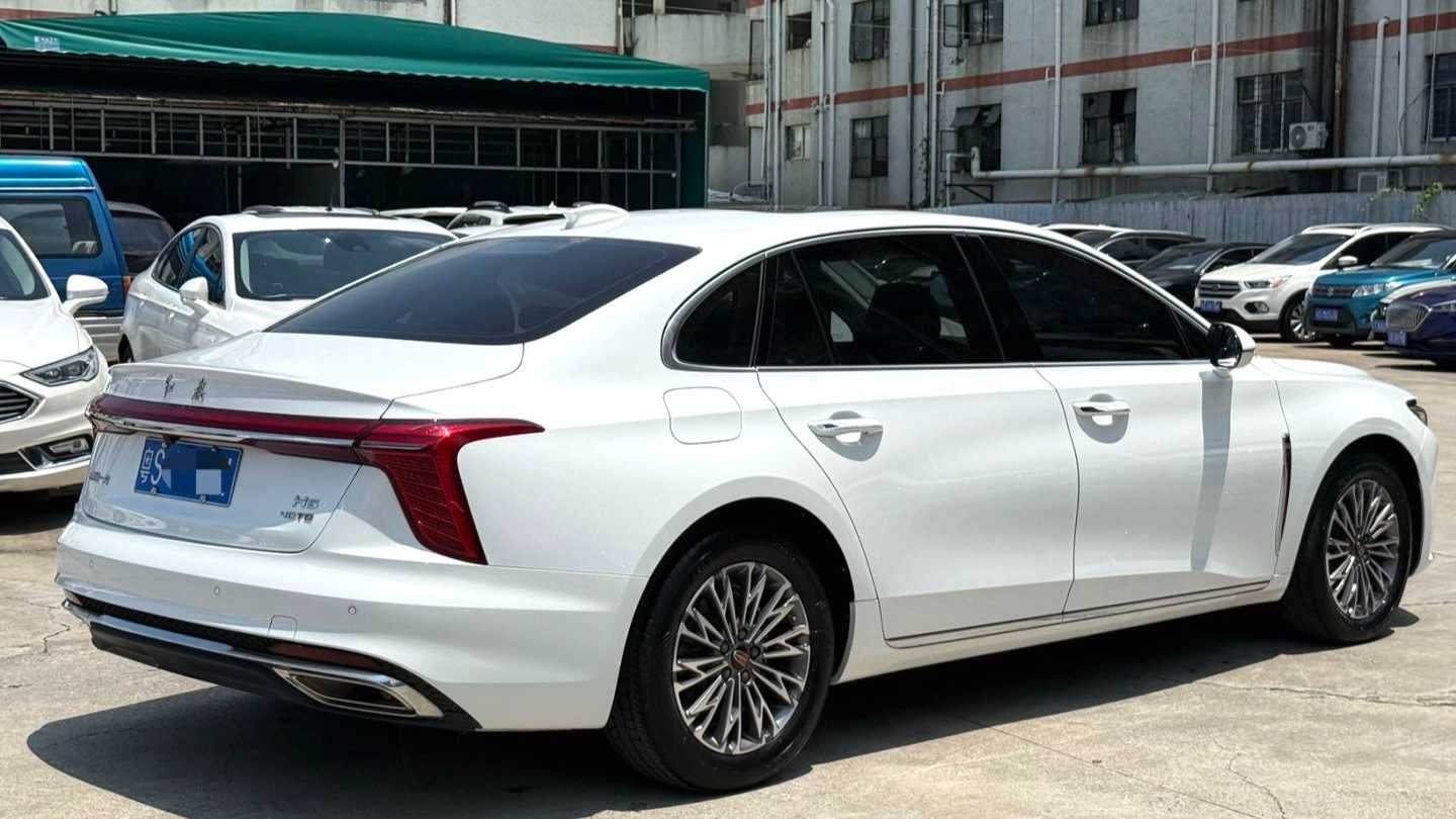 Hong Qi H5 2023 2.0T Automatic Intelligent Connection Flag Enjoyment Edition