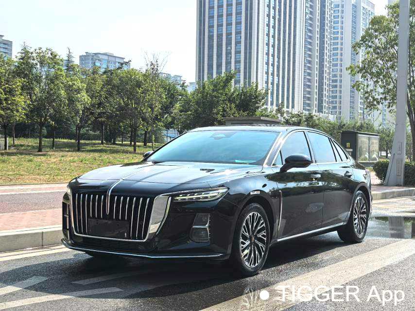 Used Hong Qi H5 2024 2.0T automatic intelligent connection flag smooth version
