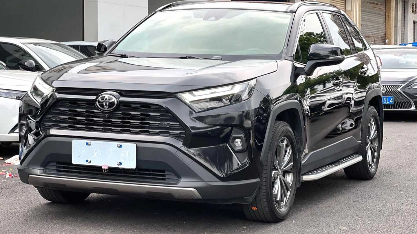Toyota RAV4 2023 2.0L CVT 2WD Fashion PLUS Edition