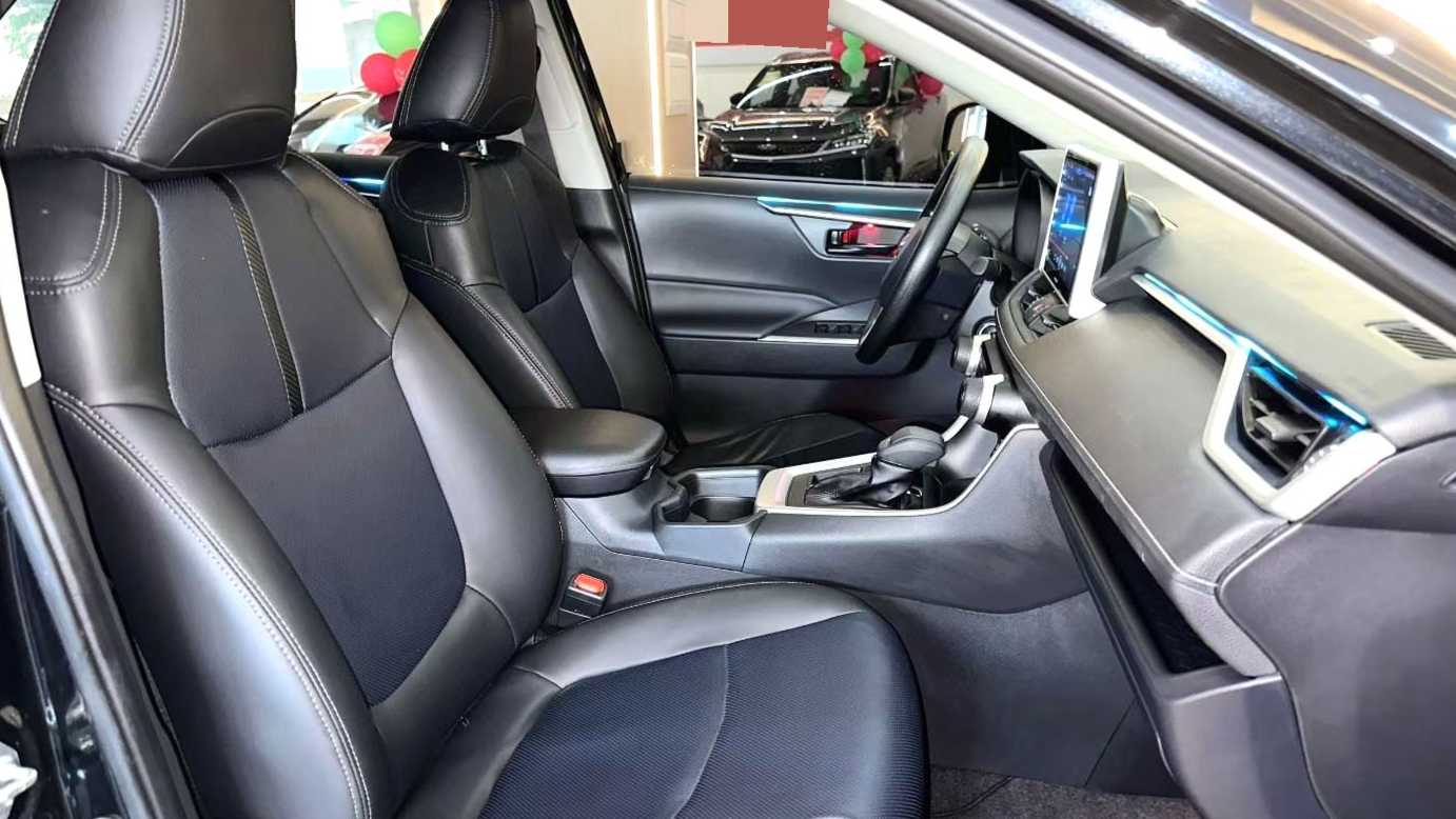 Toyota RAV4 2023 2.0L CVT two wheel drive urban version