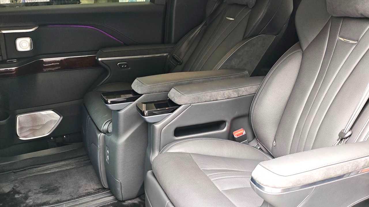 Hong Qi HQ9 2024 2.0T 4WD Luxury Edition