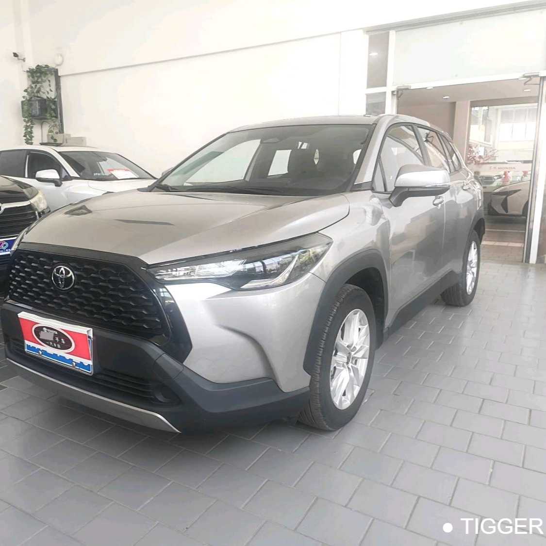 Toyota COROLLA CROSS 2024 2.0L Luxury Edition Подержанный автомобиль