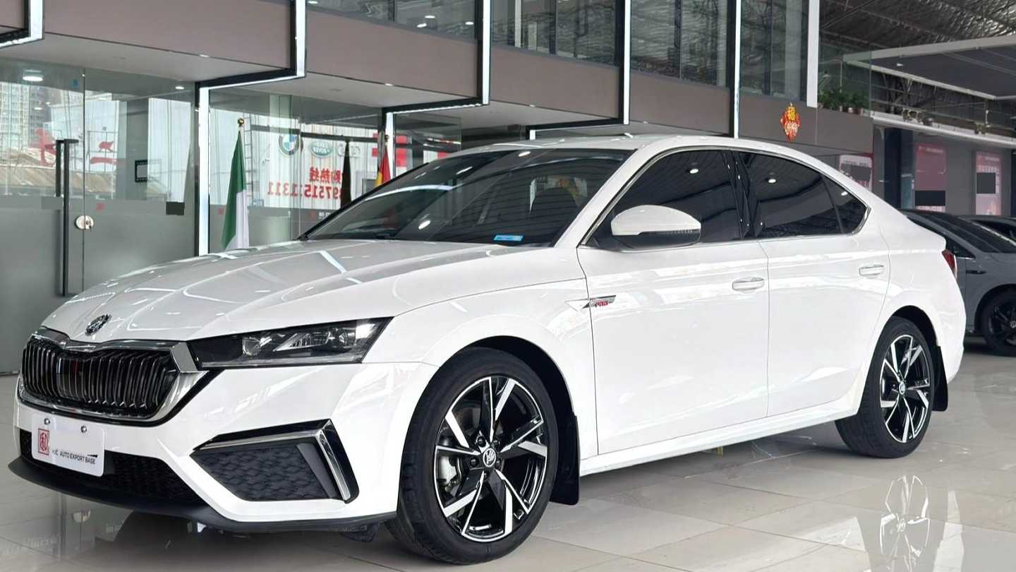 ŠKODA OCTAVIA 2022 PRO TSI280 Luxury Edition