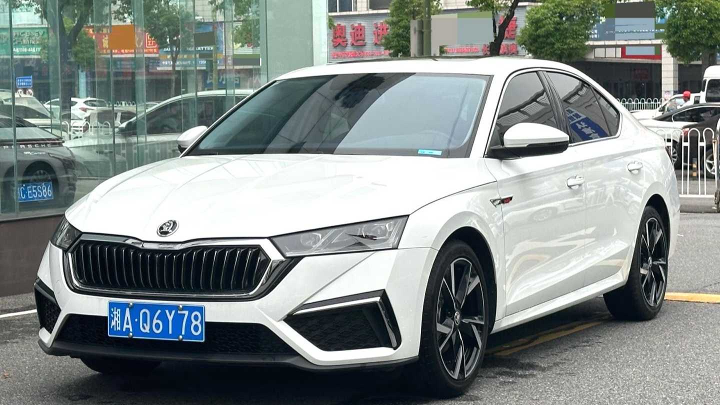 ŠKODA OCTAVIA 2023 Upgraded PRO TSI280 Premium Edition