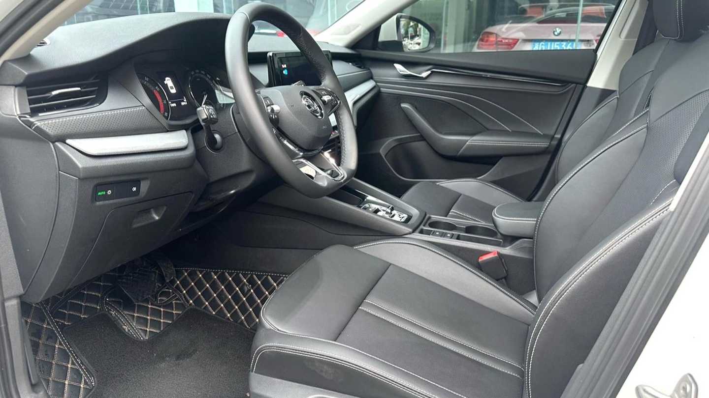 ŠKODA OCTAVIA 2023 Upgraded PRO TSI280 Premium Edition