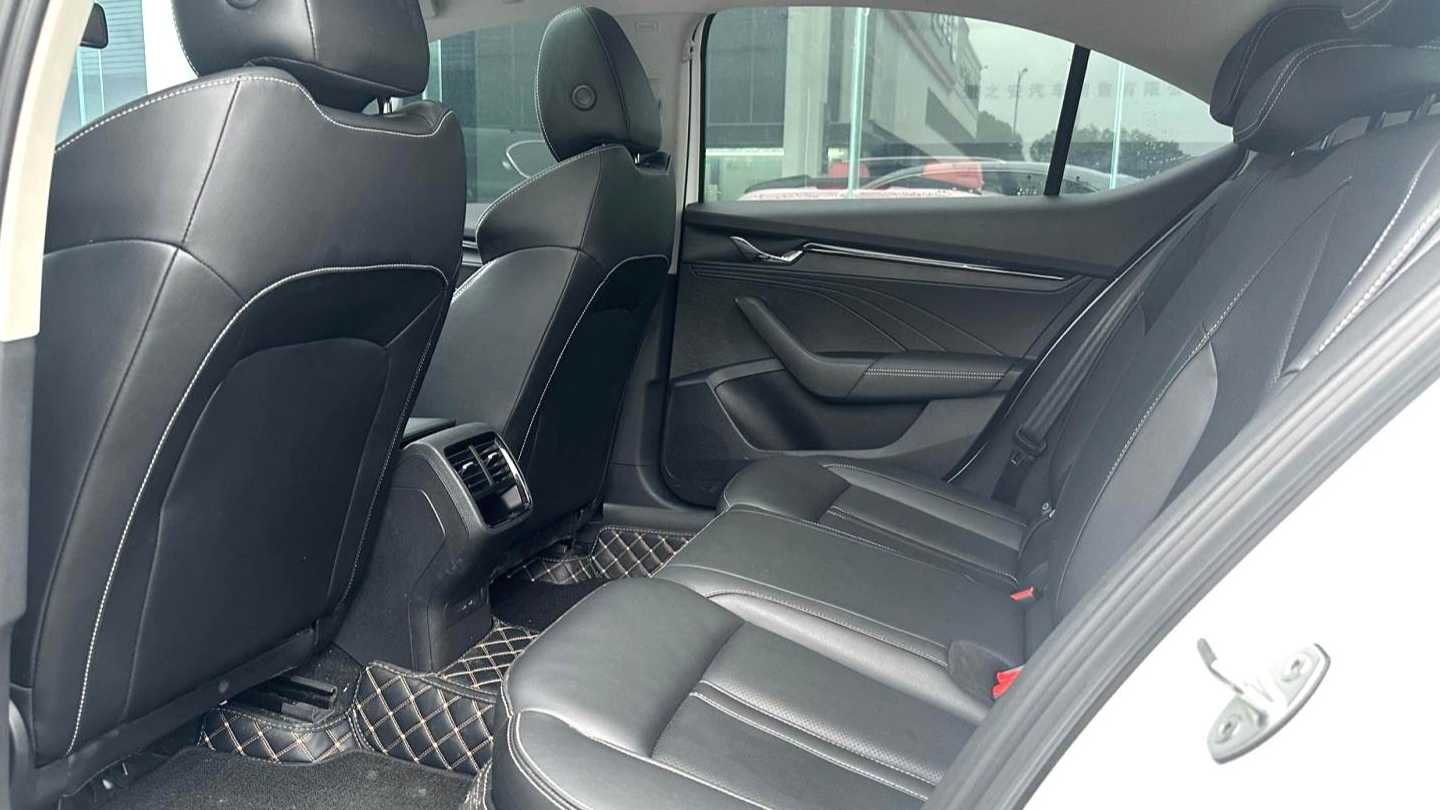 ŠKODA OCTAVIA 2023 Upgraded PRO TSI280 Premium Edition