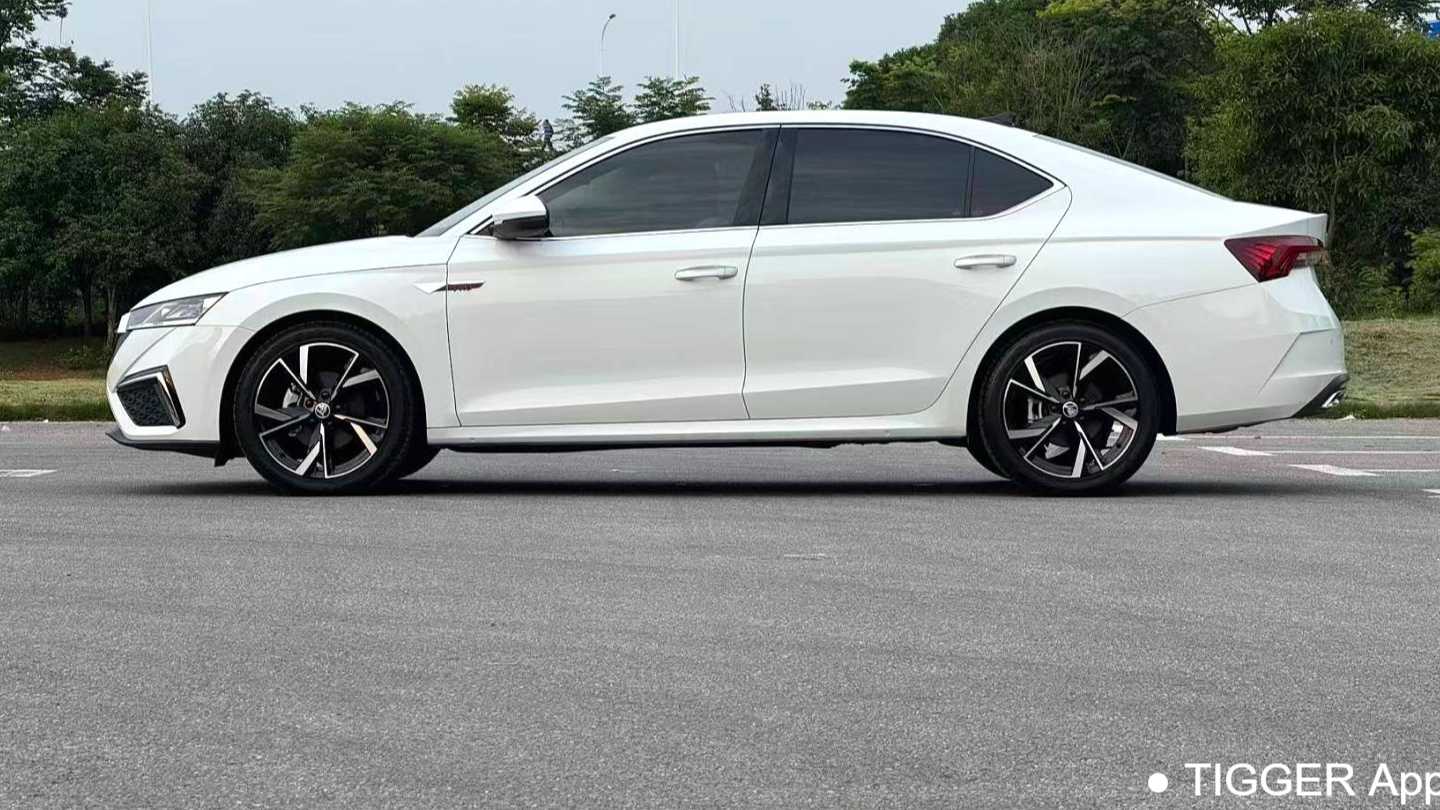 ŠKODA OCTAVIA 2023 Upgraded PRO TSI280 Premium Edition