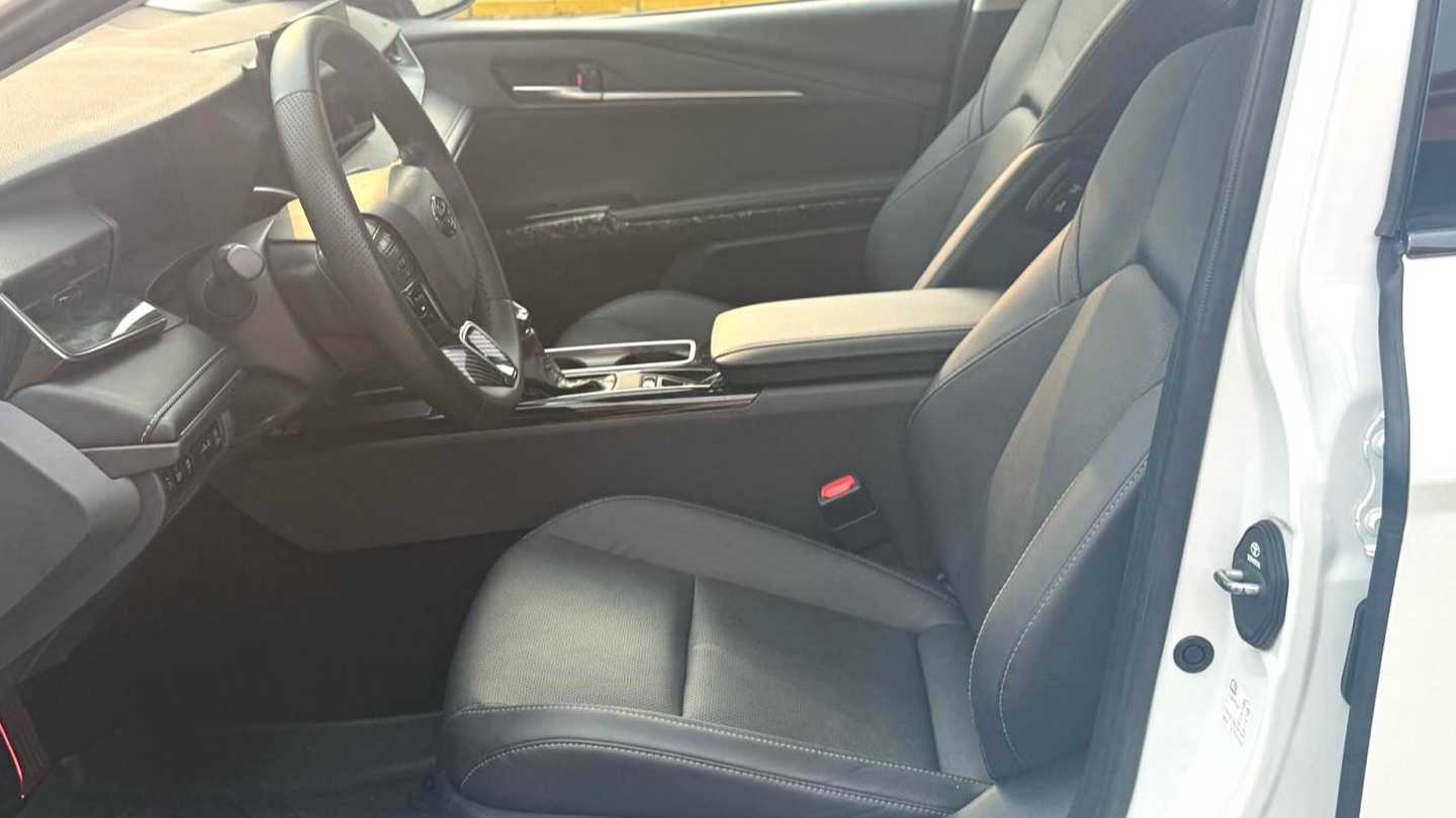 Toyota CAMRY 2024 2.0GVP Luxury Edition