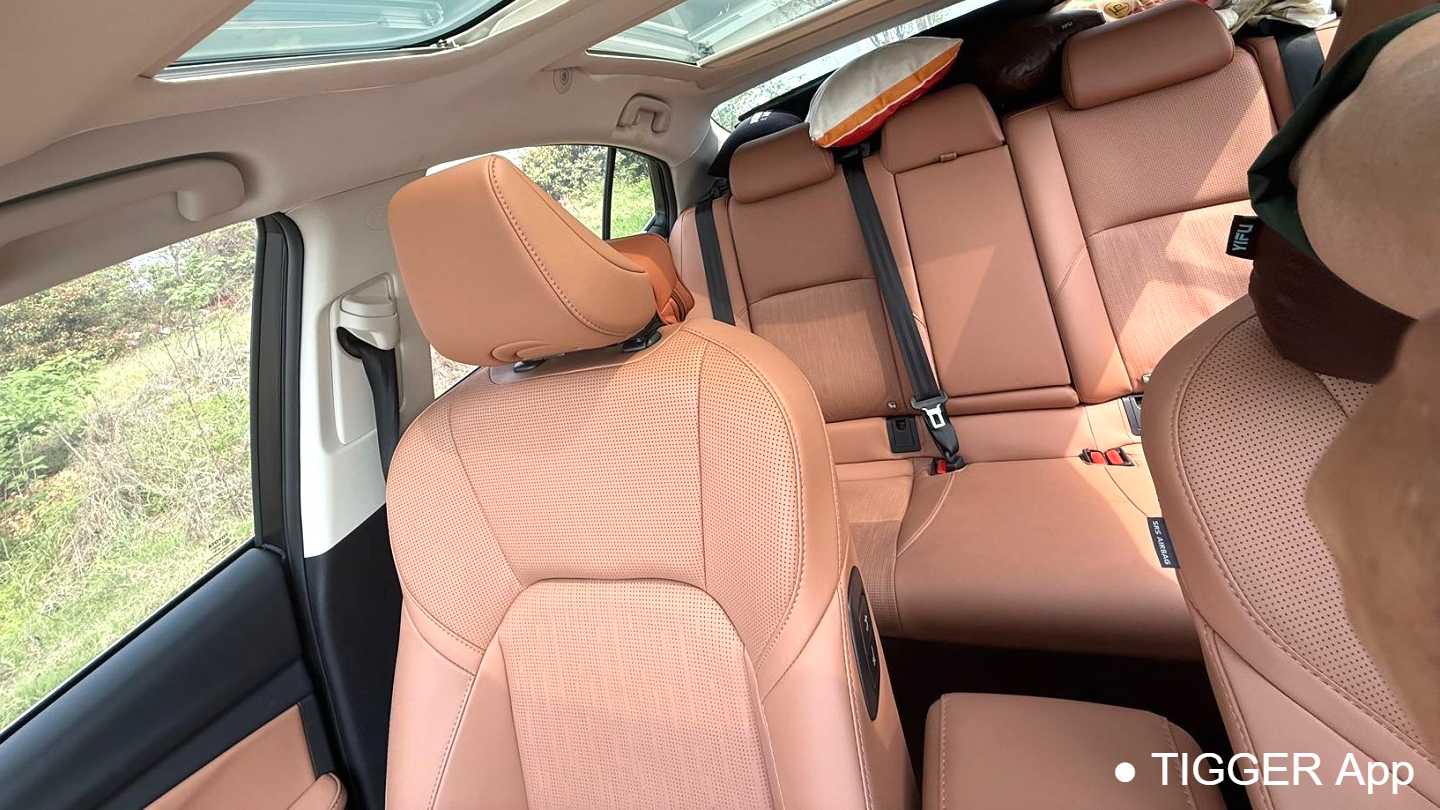 Toyota CAMRY 2024 Dual Engine 2.0HG Premium Edition