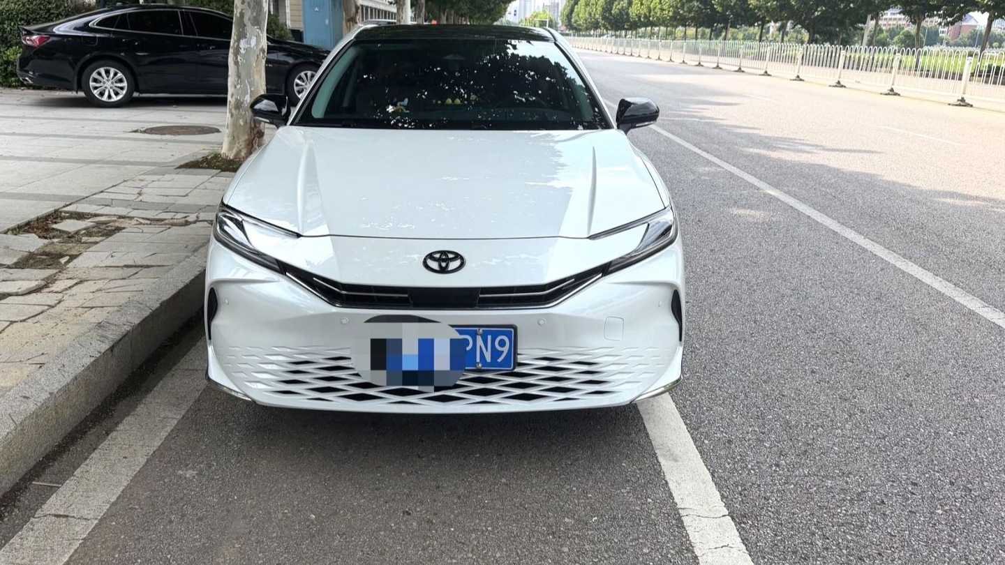 Toyota CAMRY 2024 Dual Engine 2.0HG Premium Edition