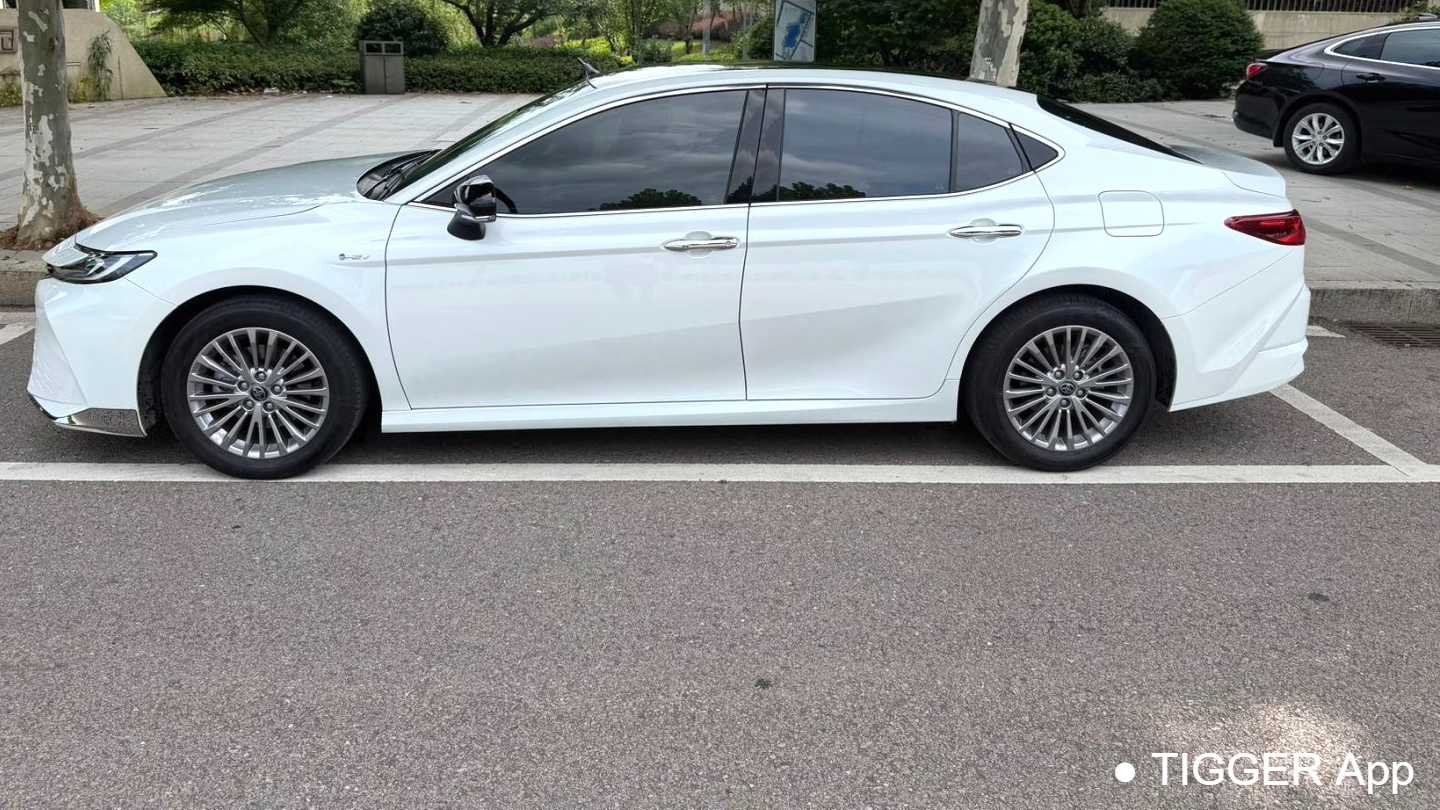 Toyota CAMRY 2024 Dual Engine 2.0HG Premium Edition