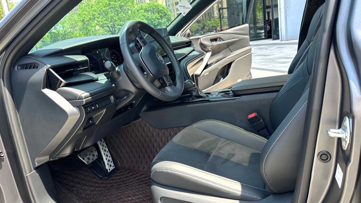 Toyota CAMRY 2025 Dual engine 2.0HXS Radiant Edition