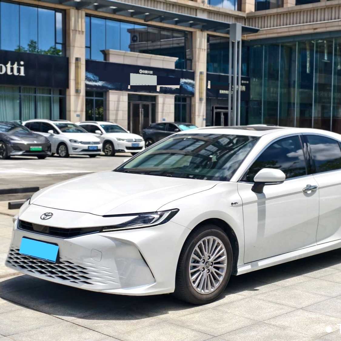 Toyota CAMRY 2024 Dual Engine 2.0HGVP Luxury Edition Used Car