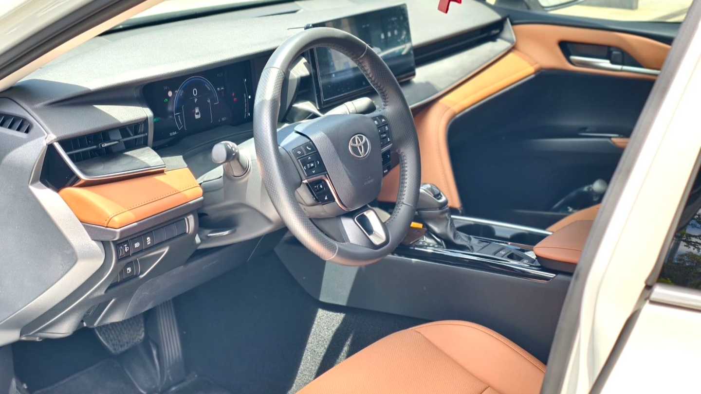 Toyota CAMRY 2024 Dual Engine 2.0HGVP Luxury Edition